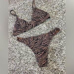 Zebra bikini